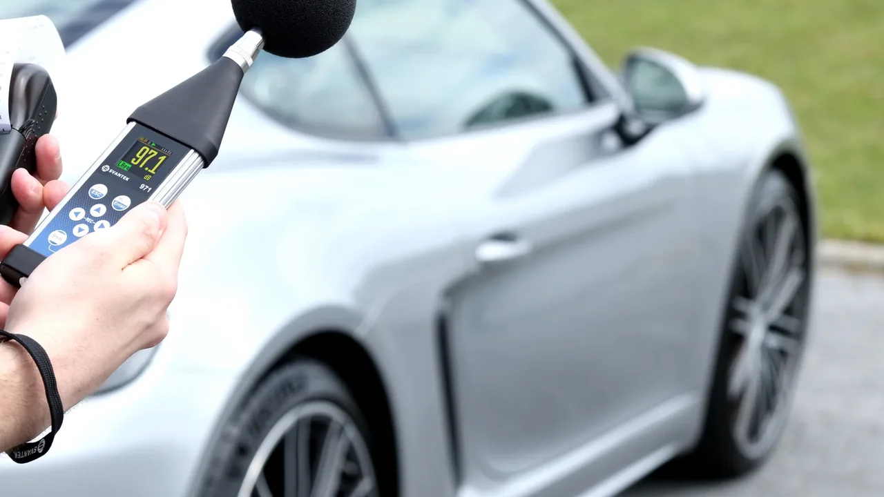 SV 971A Vehicle Noise Kit — product film
